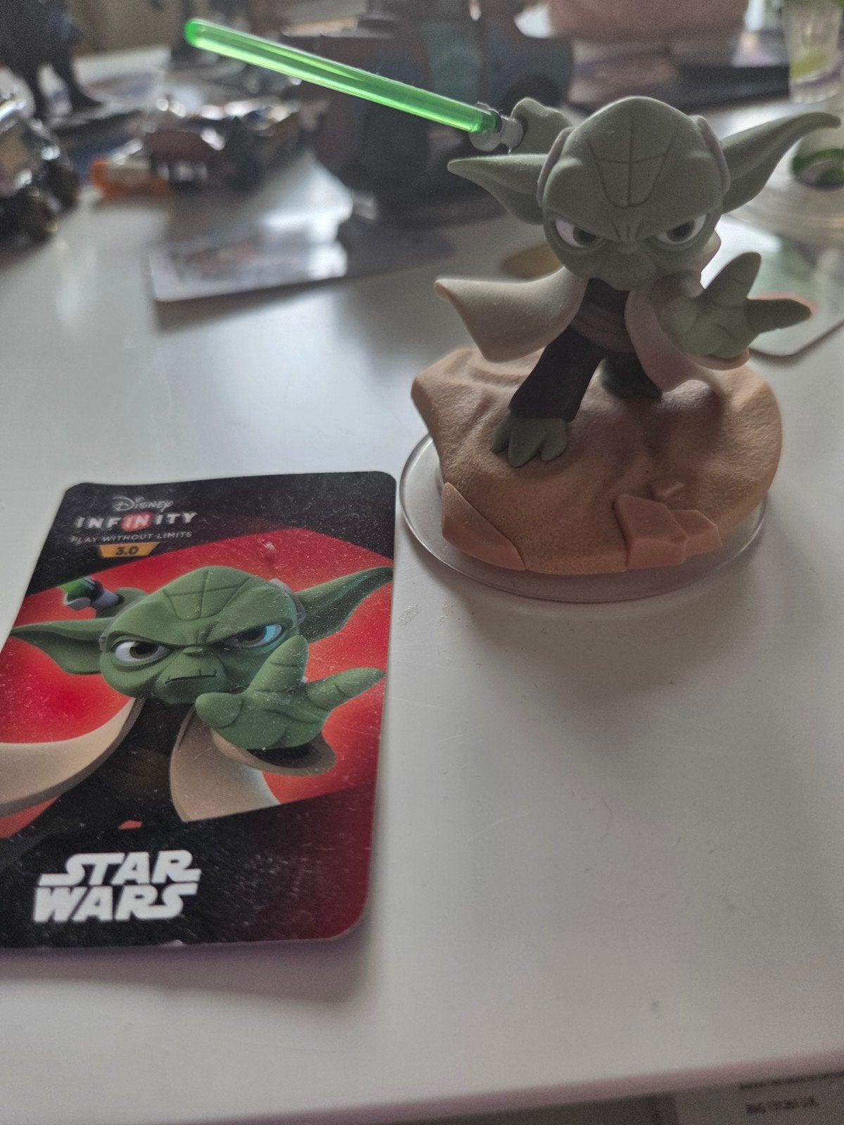 Disney Infinity 3.0 Star Wars Yoda figuur met kaart, Ophalen of Verzenden, Zo goed als nieuw