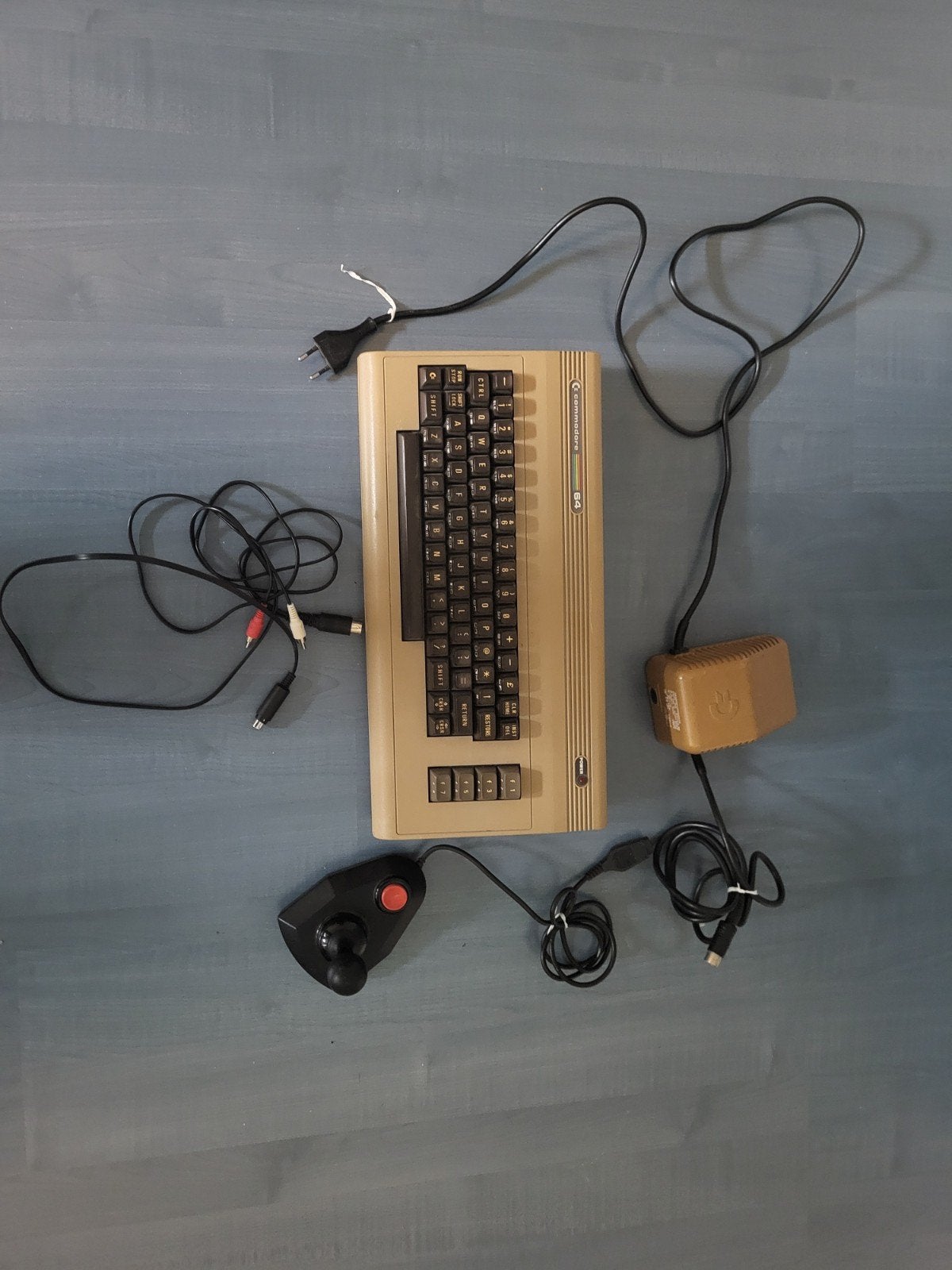 Commodore 64 *zonder SID* voor parts  PSU/SVideo/Joystick, Ophalen of Verzenden, Commodore C64