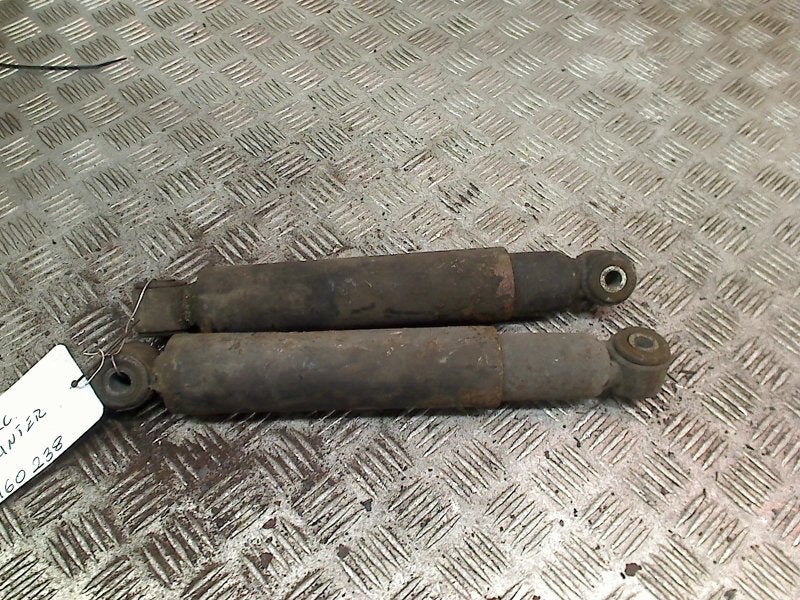 Schokbrekerset Achter Mercedes-Benz Sprinter 3t (903) 2006, Gebruikt, Mercedes-Benz AG, Mercedes-Benz, Mercedesstraße 120, Stuttgart 70372, , Duitsland