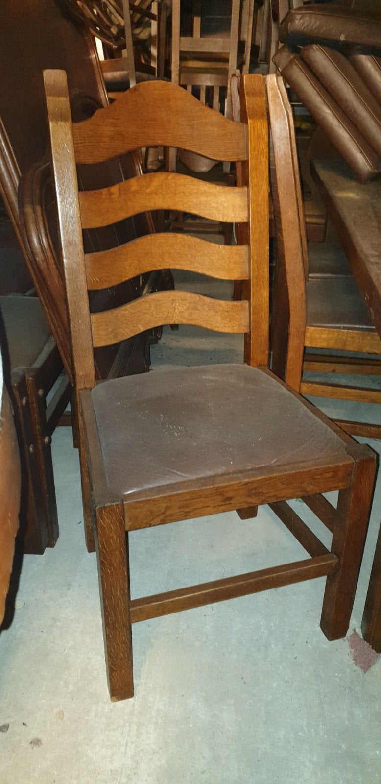 Eikenhouten eetkamerstoelen met lederen zitting, Ophalen