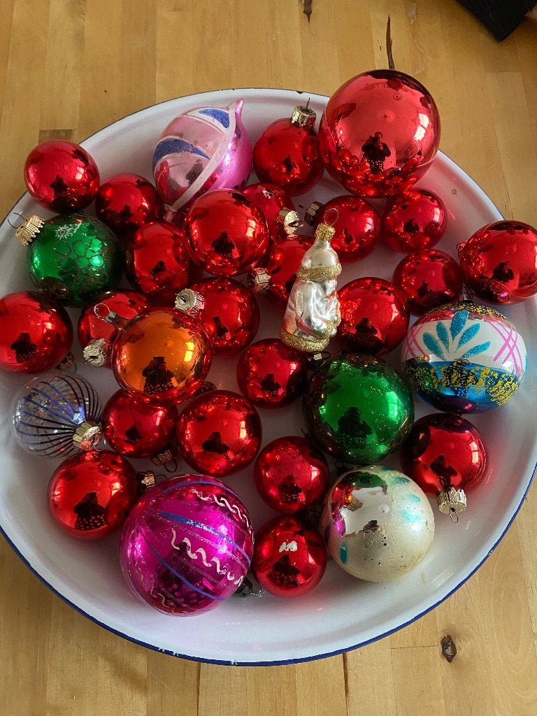 32 x Vintage Kerst Kerstbal pegel kerstman gekleurd glas zga, Diversen, Kerst, Ophalen of Verzenden, Zo goed als nieuw