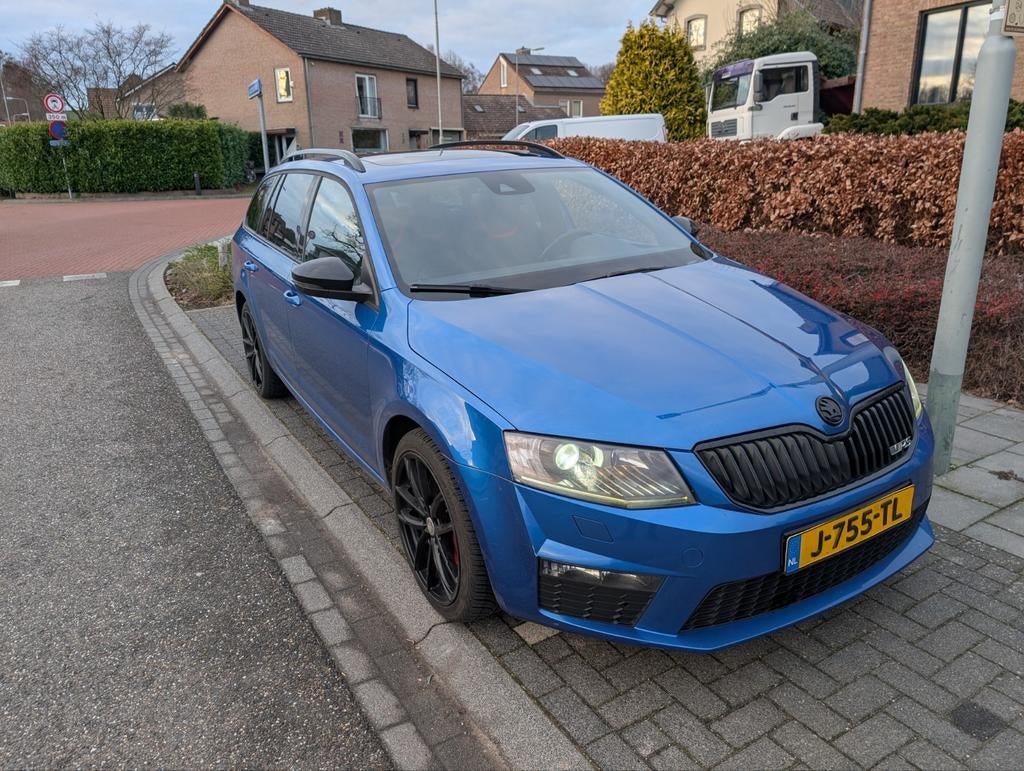 Skoda Octavia 2.0 TDI 135KW Combi DSG 2015 Blauw, 1402 kg, Zwart, 4 cilinders, Blauw