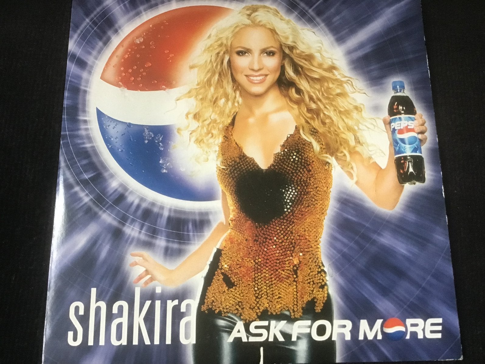 Shakira, 7 cd-singles, 6 singles of meer, Ophalen of Verzenden, Zo goed als nieuw, Latin en Salsa
