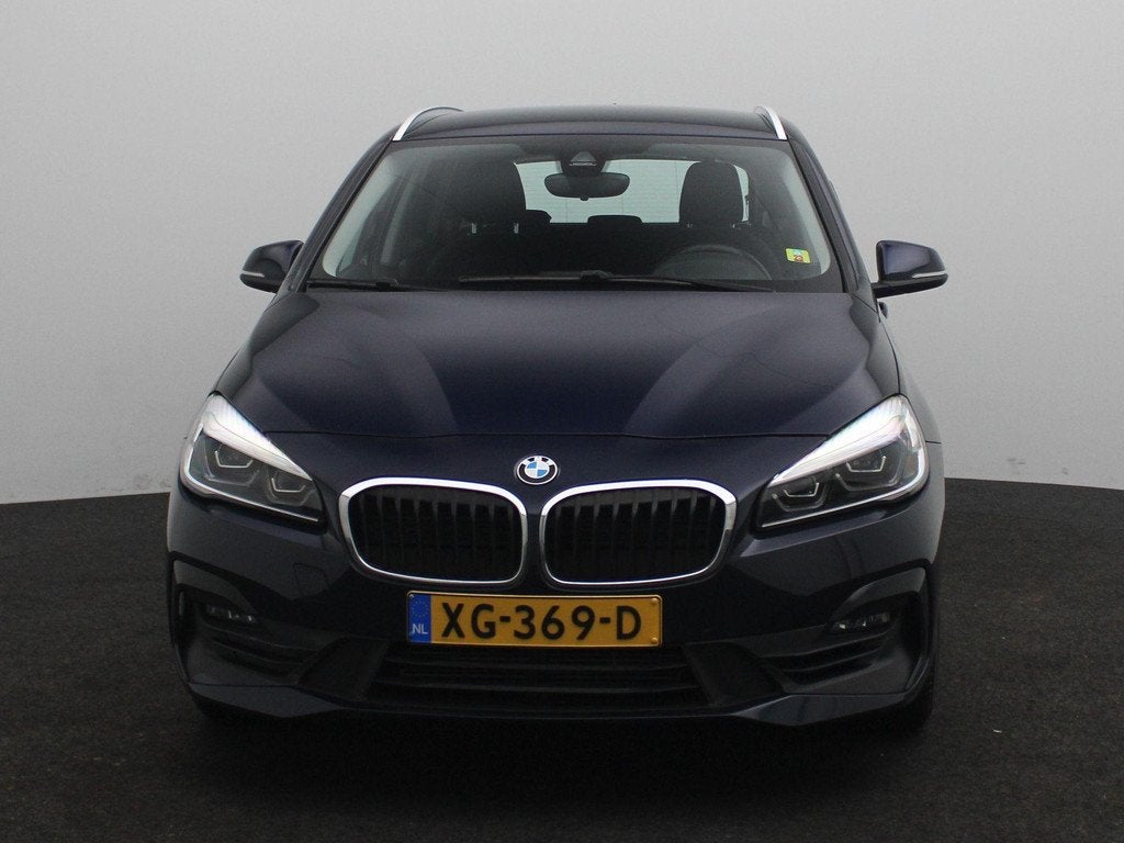 BMW 2-serie Active Tourer 218i Corporate Lease Executive, Auto's, BMW, Stof, Gebruikt, Blauw, Origineel Nederlands