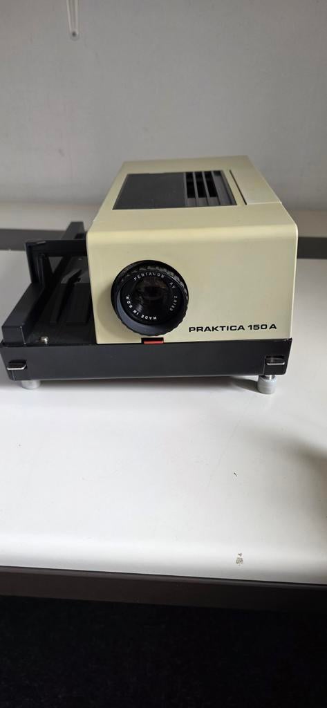 Diaprojector compleet met koffer - Praktica 150 A, Ophalen, Gebruikt