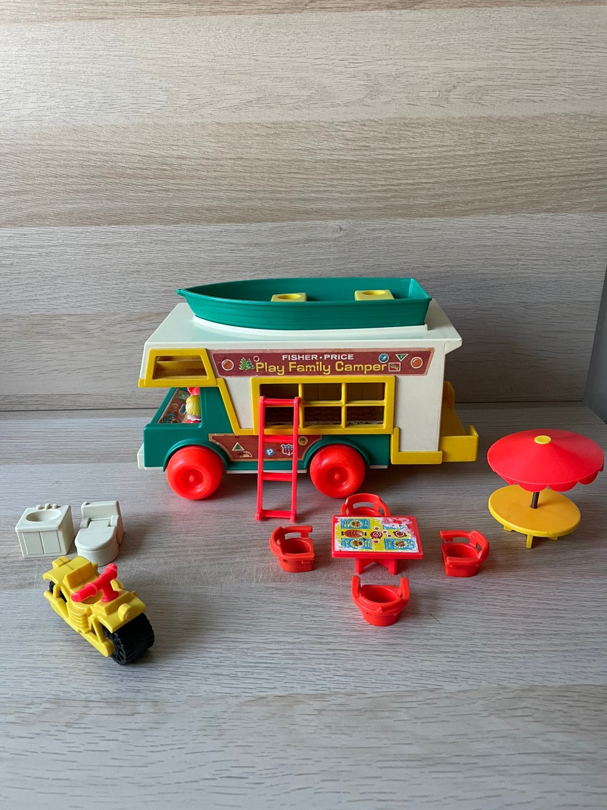 Fisher Price retro Play Family Camper. Versturen kan, Verzamelen, Ophalen, Zo goed als nieuw