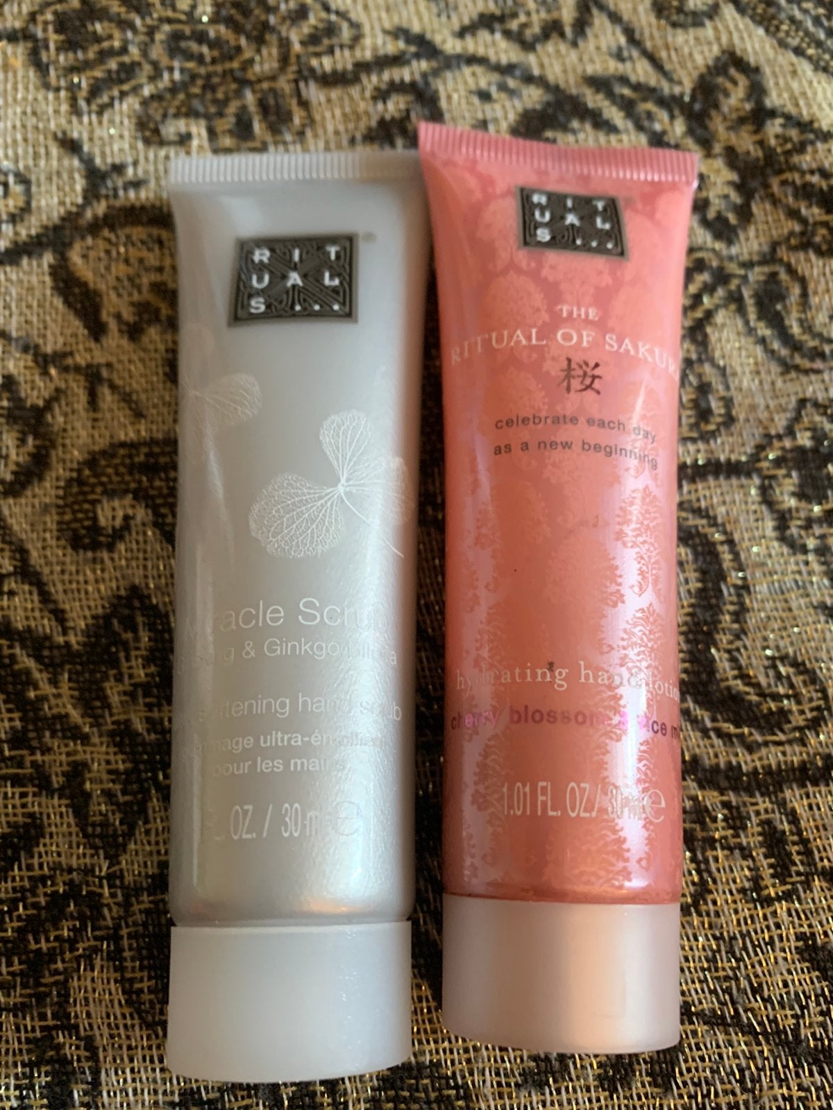Rituals handscrub & handbalm set, Sieraden, Tassen en Uiterlijk, Uiterlijk | Lichaamsverzorging, Ophalen of Verzenden, Nieuw, Bodylotion, Crème of Olie