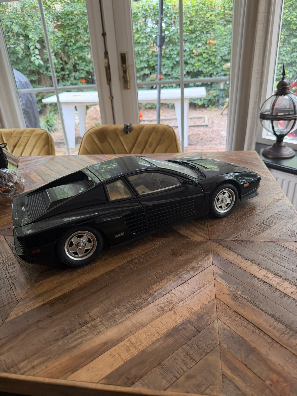 Pocher 1:8 Ferrari Testarossa sportwagen modelauto vitrine, Hobby en Vrije tijd, Ophalen, Gebruikt, 1:5 t/m 1:8, Auto