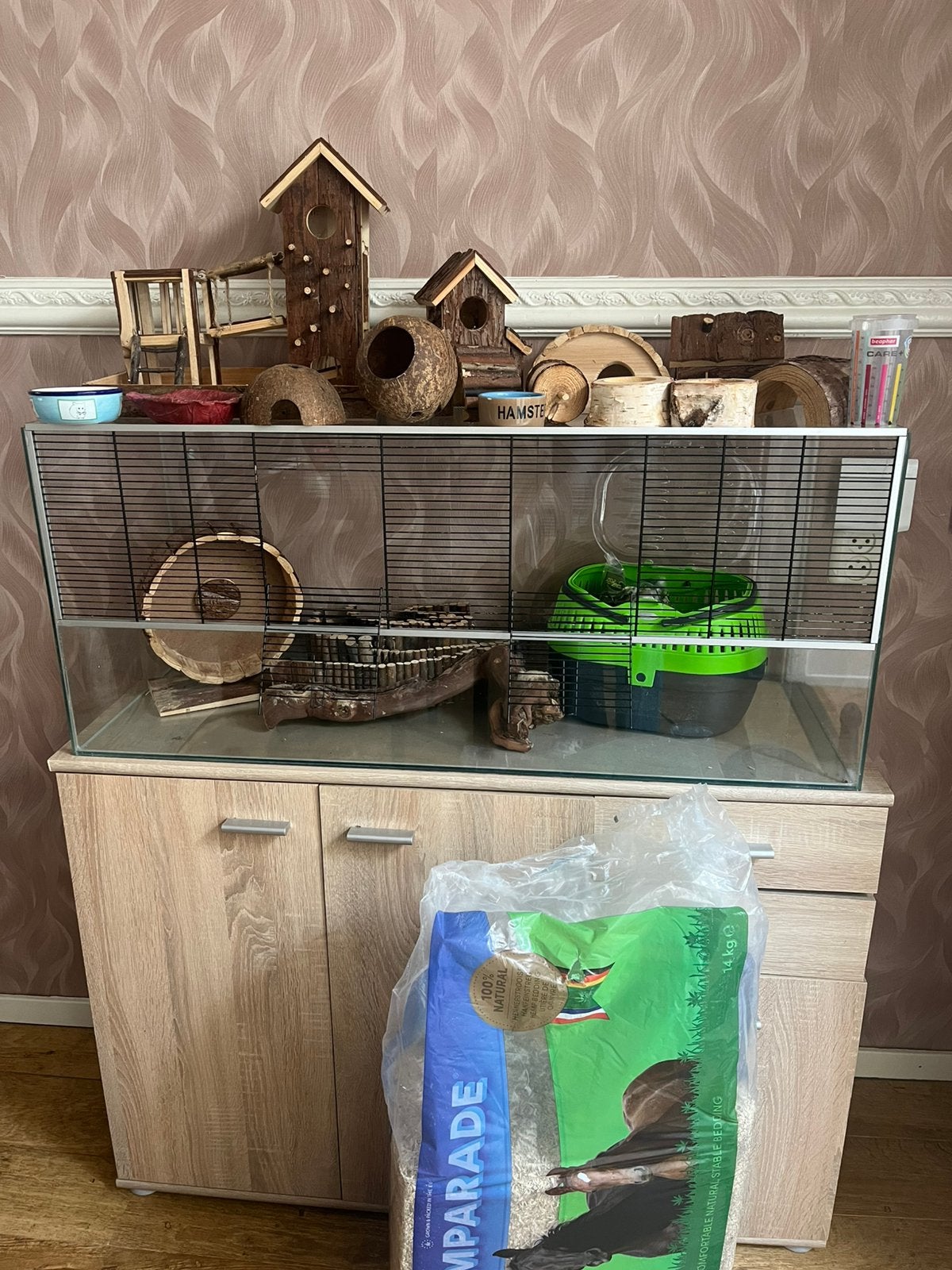 Terrarium voor kleine knaagdieren met kastje, Zo goed als nieuw, Hok, 75 tot 110 cm, Ophalen