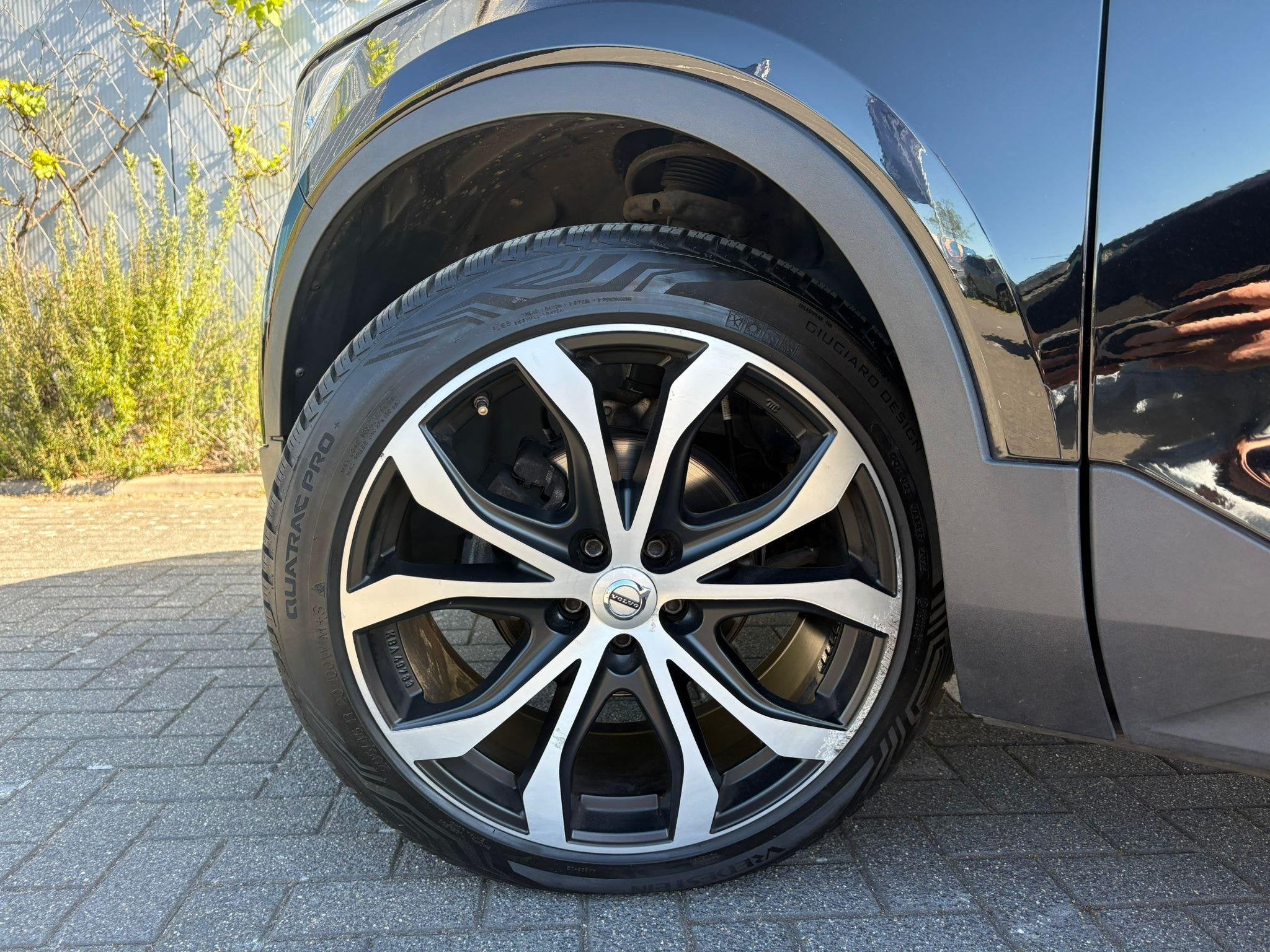 Volvo XC40 1.5 T3 Momentum | Navigatie | Stoelverwarming | A, Auto's, Automatische klimaatregeling, Gebruikt, Euro 6, 156 pk