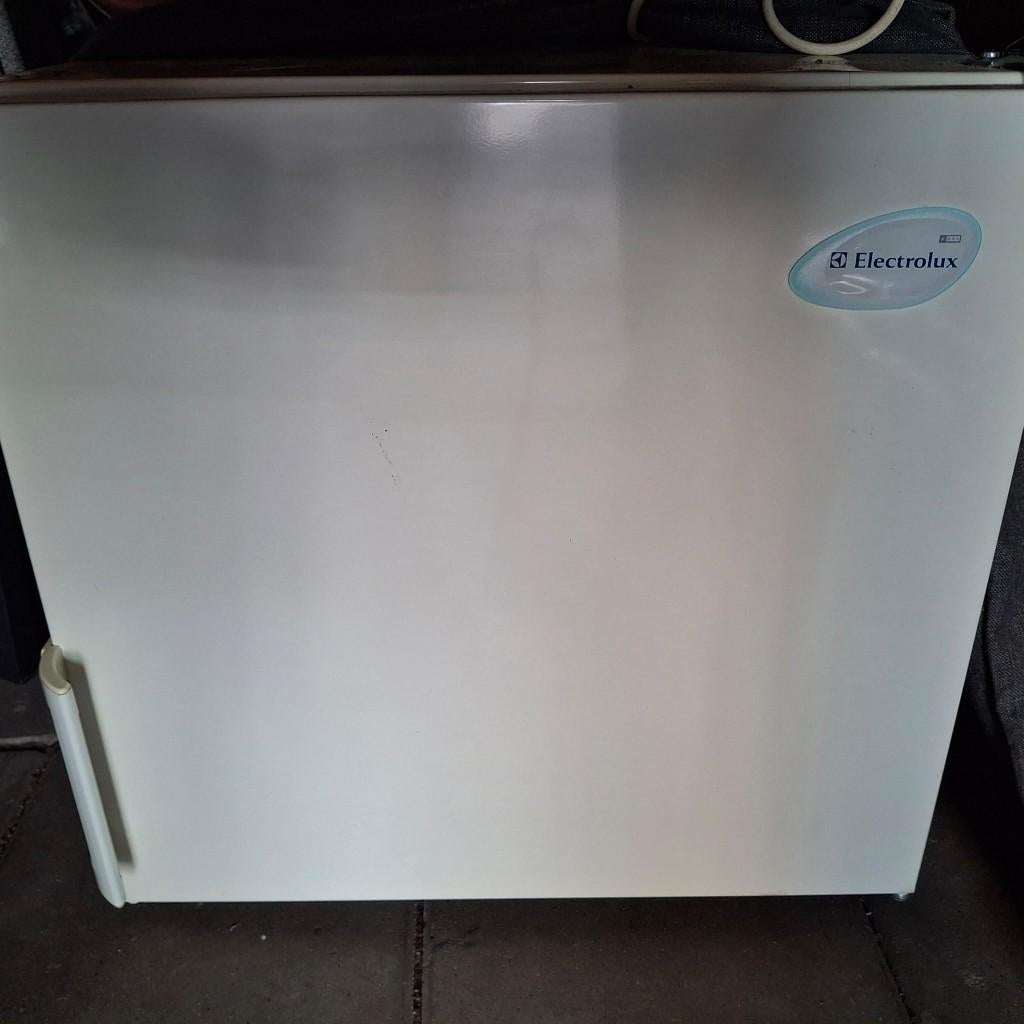 Electrolux diepvries tafelmodel, in zeer goede staat, Ophalen of Verzenden, Zo goed als nieuw, Minder dan 60 cm, 85 tot 120 cm