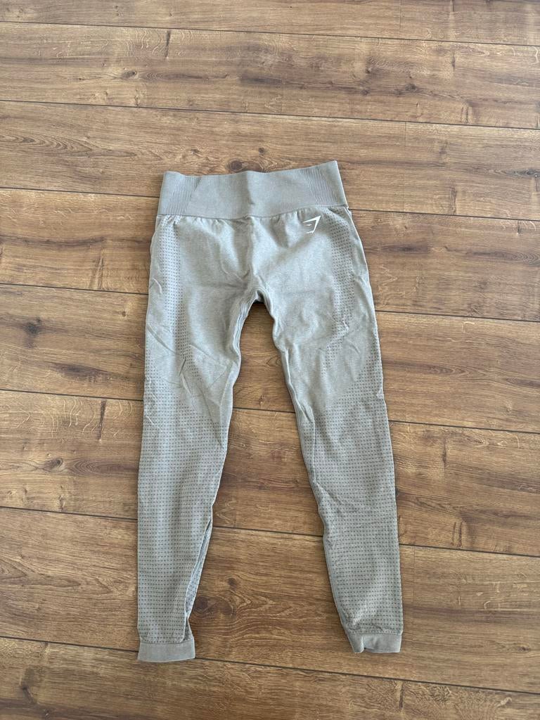 Gymshark legging - Maat M - Zo goed als nieuw, Maat 38/40 (M), Ophalen of Verzenden, Grijs, Fitness of Aerobics