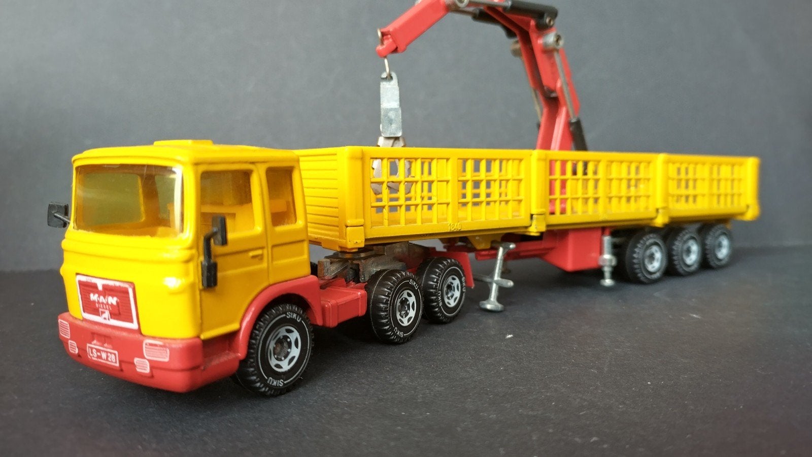 Man 8156 f met laad kraan 1:55 Siku 3415 Pol, SIKU, Verzenden, Zo goed als nieuw, Bus of Vrachtwagen