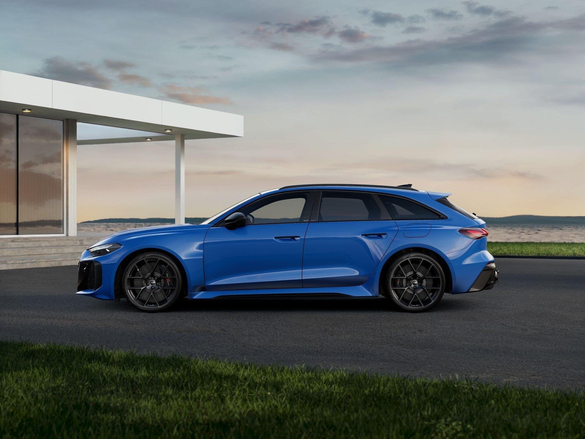 Audi RS 5 Avant e-hybrid 639pk quattro | Optiek Pakket Carbo, Automaat, 12 maanden, Blauw, RS5
