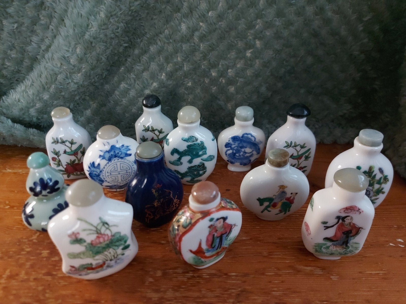 Set van 12 Chinese snuifflesjes, handgeschilderd, Antiek en Kunst, Ophalen of Verzenden