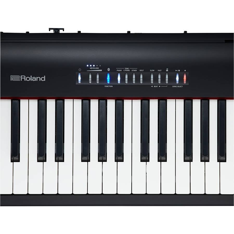 Roland FP 30 piano met gewogen toetsen. Als nieuw., Muziek en Instrumenten, Ophalen, Zo goed als nieuw, Zwart