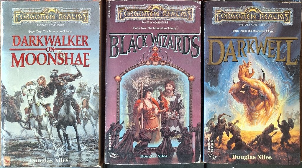 World of Warcraft, Dungeons & Dragons E.A., Boeken, Ophalen of Verzenden, Gelezen