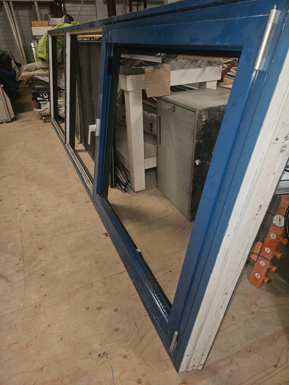 Hardhouten kozijn 4.03x1.28 met alluminium kiepkantel kozijn, Ophalen, Hout, Raamkozijn