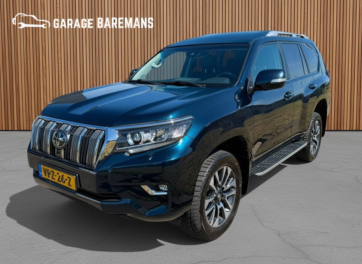 Toyota Land Cruiser 150 2.8 D-4D-F Professional High Roof Bl, Auto's, Automaat, Gebruikt, Euro 6, 4 cilinders