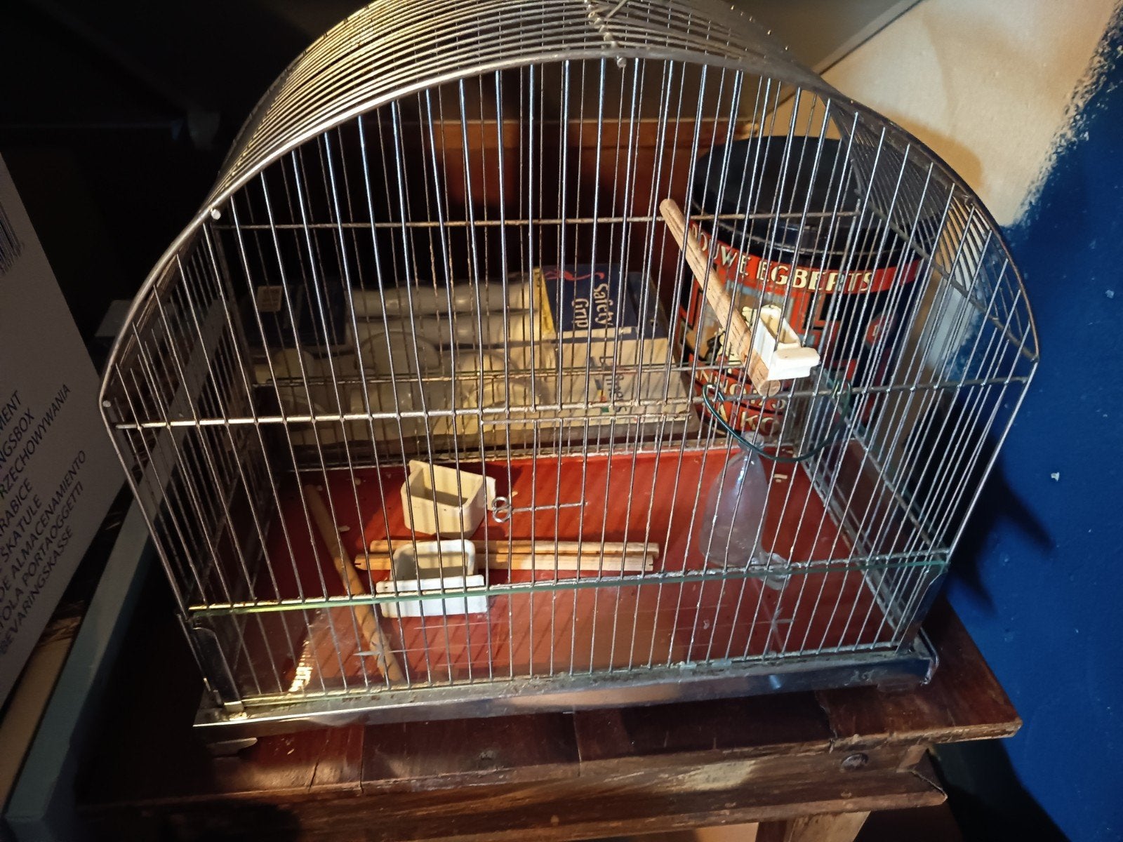 mooie retro vogelkooi jaren 60/70 compleet, Dieren en Toebehoren, Ophalen of Verzenden, Zo goed als nieuw, Metaal, Vogelkooi