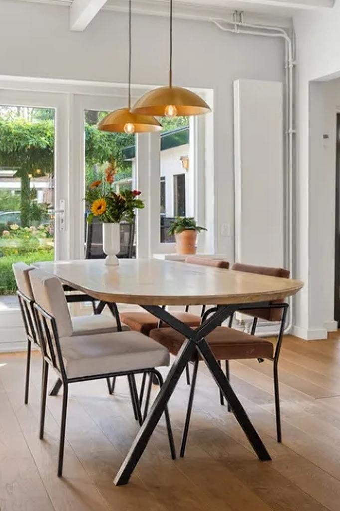 Studio Henk look-a-like eettafel, ovaal eiken met X-poot, Huis en Inrichting, 200 cm of meer, Zo goed als nieuw, Vijf personen of meer