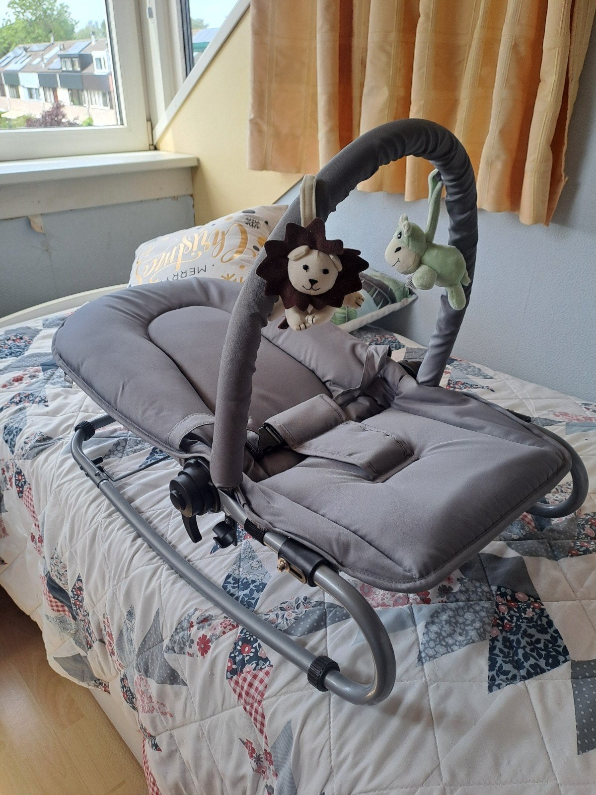 Prenatal Wipstoeltje met 2 knuffels - Zo goed als nieuw, Kinderen en Baby's, Ophalen