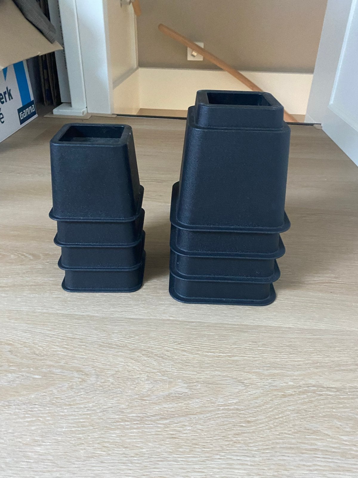 Bedverhogers: 20,5cm extra hoogte, Ophalen of Verzenden, Gebruikt, Zwart, Overige materialen