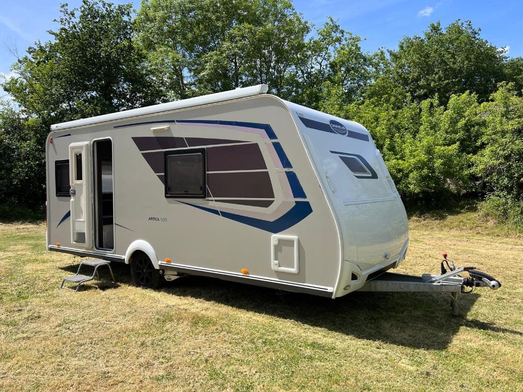 Caravan Caravelair Artica 520 2021, Caravans en Kamperen, Particulier, Vast bed, 5 tot 6 meter, Caravelair