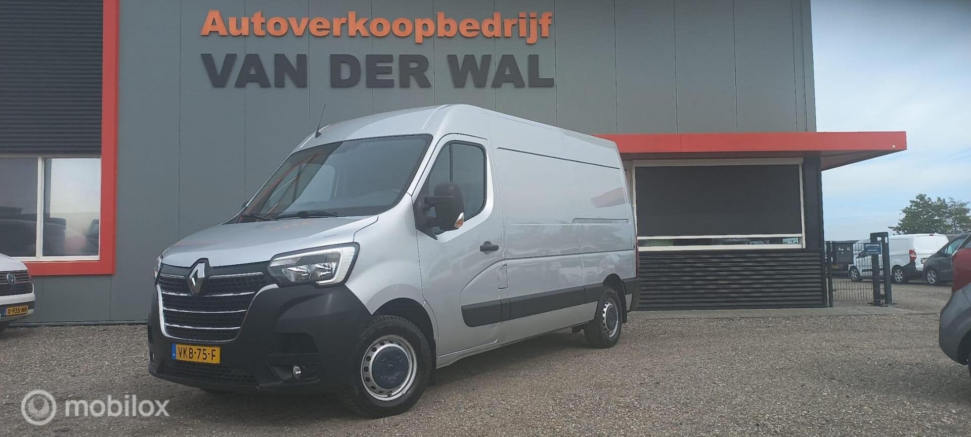 Renault Master bestel T35 2.3 dCi 180 L2H2 Energy Comfort, Voorwielaandrijving, Gebruikt, Euro 6, 4 cilinders