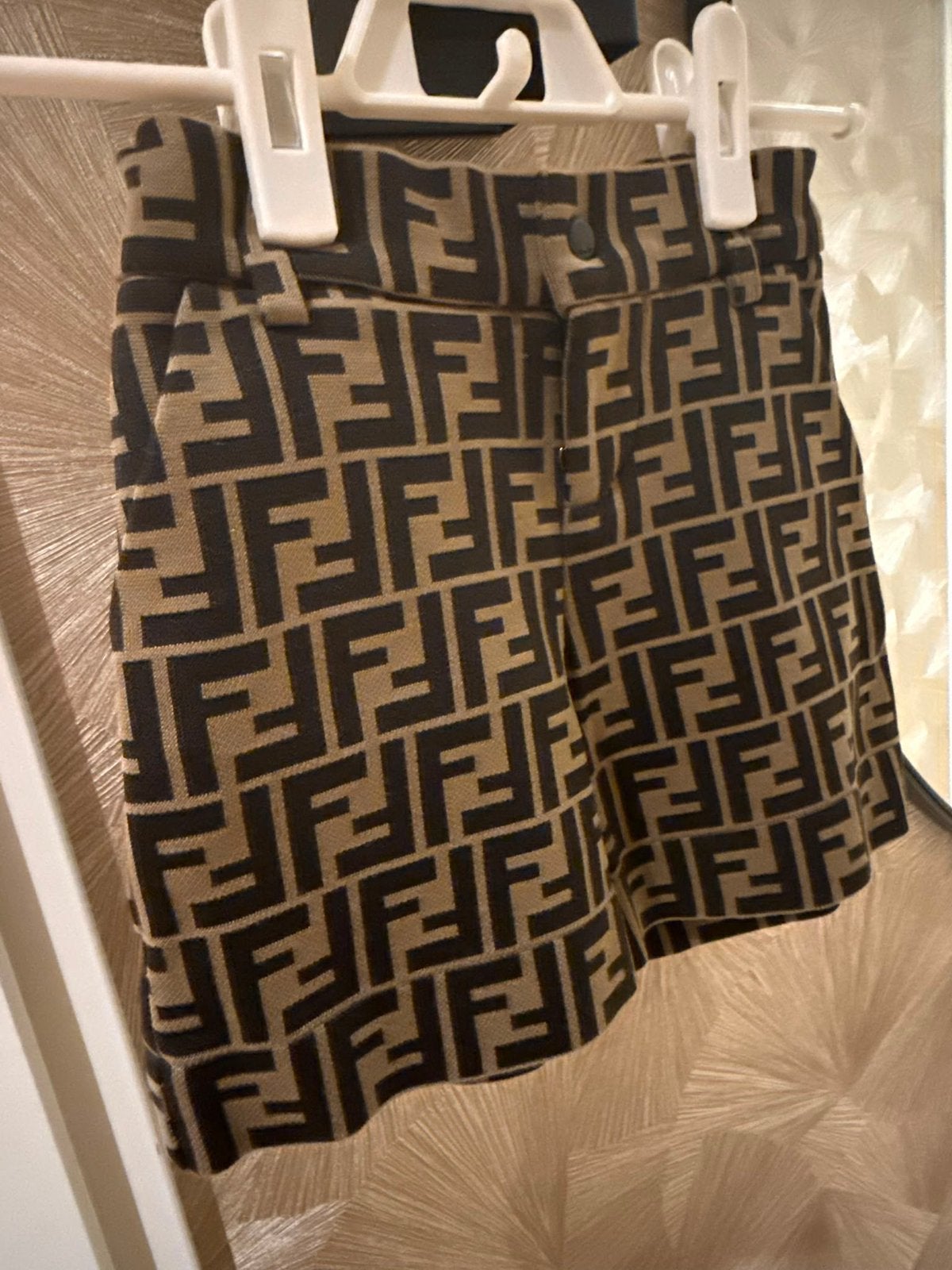 Fendi short origineel, Minder dan 3 m³, Ophalen
