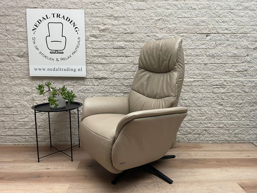 Himolla sta op stoel relax fauteuil draaibaar stoel ACCU, Huis en Inrichting, Fauteuils, Ophalen, N, N, Minder dan 75 cm