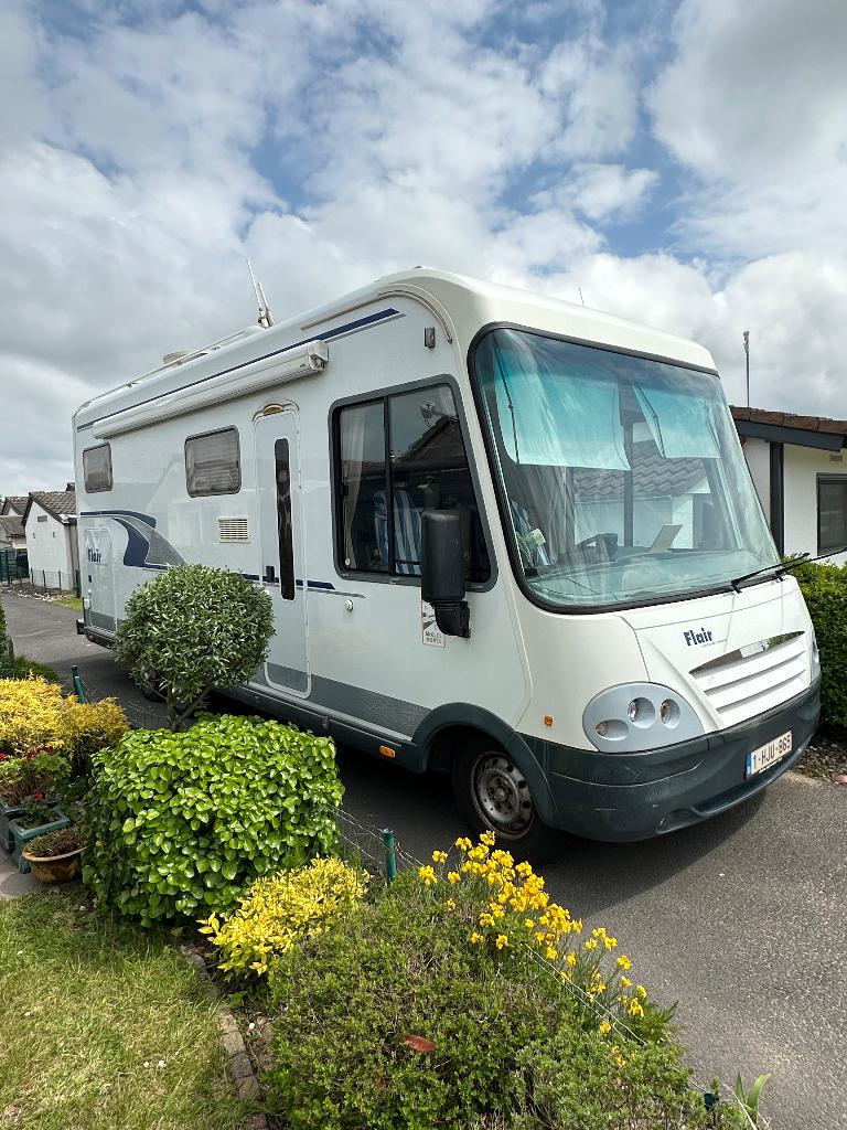 Te Koop: Niesmann+Bischoff Flair 6700iTA –  Camper, Caravans en Kamperen, Campers, Integraal, Niesmann+Bischoff, Fiat, Vloeistofverwarming