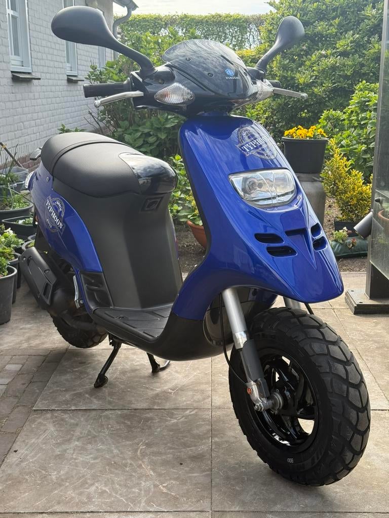 ⭐️Piaggio Typhoon 50cc 2 takt Brom UNIEK Donker Blauw⭐️