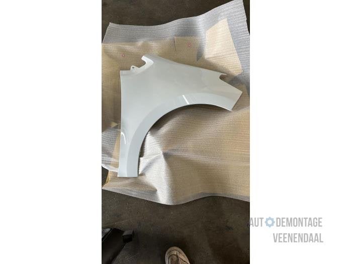 Scherm rechts-voor van een Volkswagen UP (LC9A), -, Volkswagen, -, Nieuw