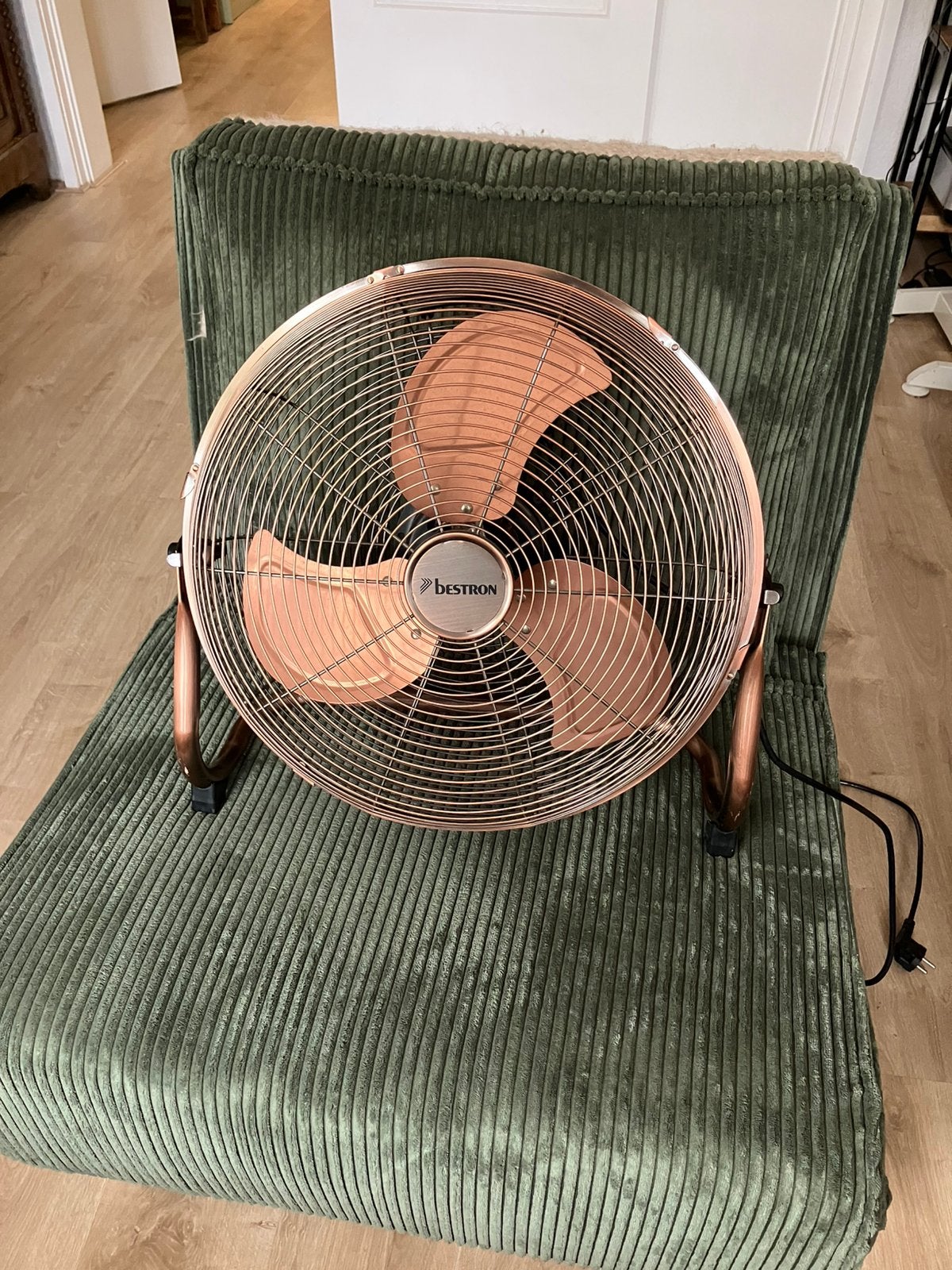 Mooie Retro Bestron ventilator, Witgoed en Apparatuur, Ophalen, Gebruikt, Vloerventilator