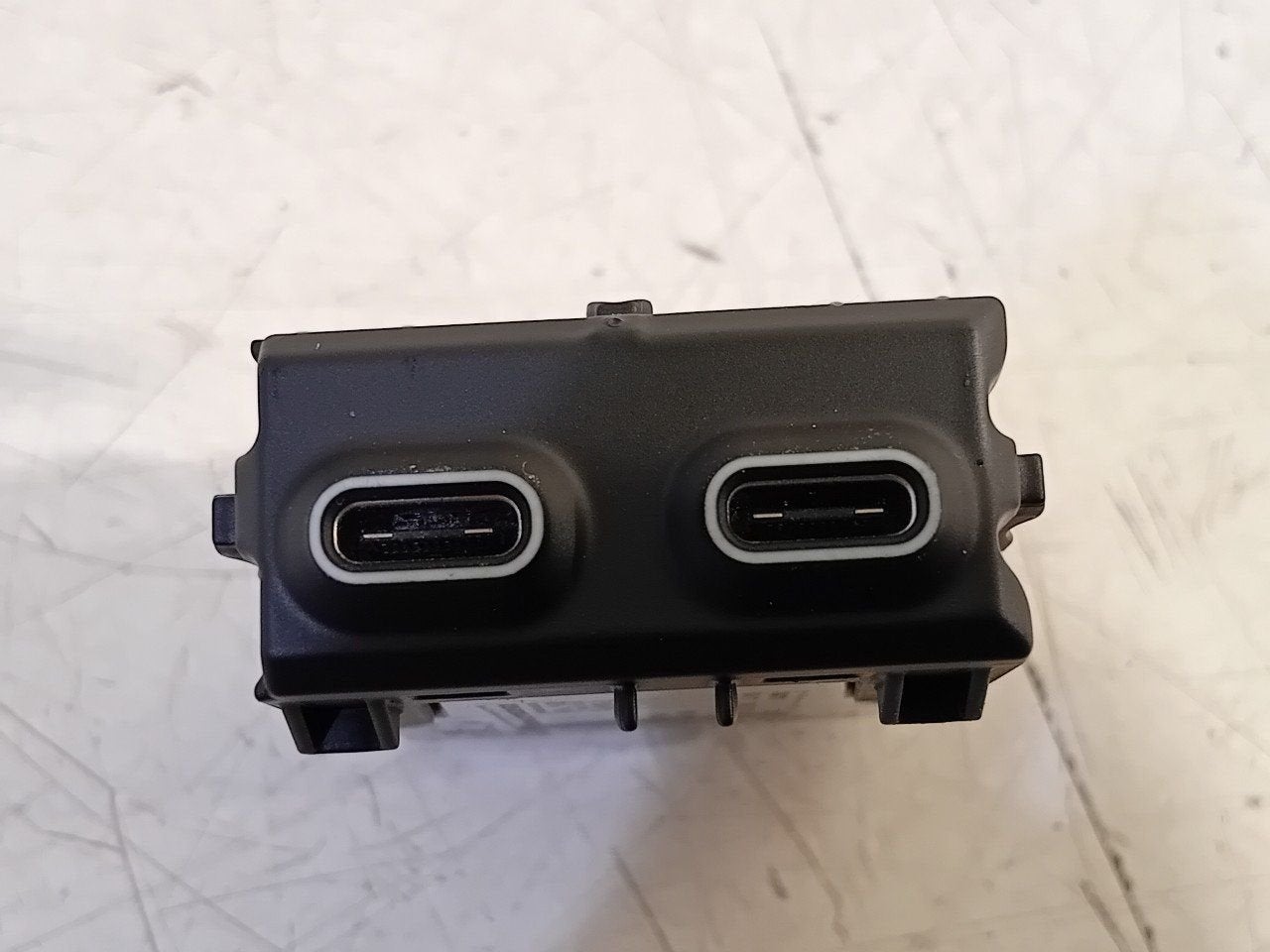 Aux poort BMW iX, Auto-onderdelen, Elektronica en Kabels, BMW, Gebruikt, Herkomst onderdeel bekend, 12 maanden garantie, Ophalen of Verzenden