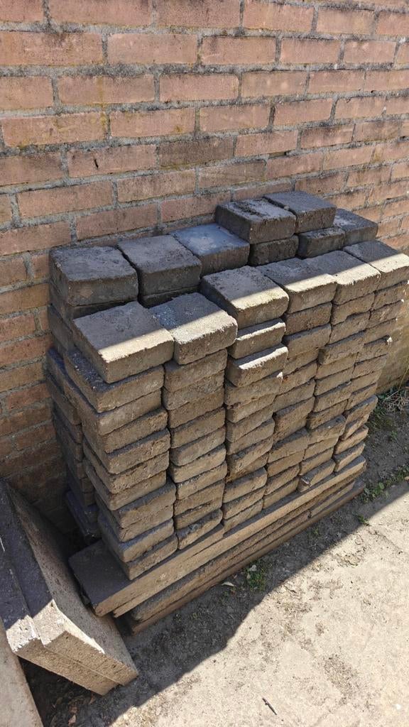 Betonnen blokken 10x10 cm - ca. 150 stuks gratis af te halen, Tuin en Terras, Ophalen