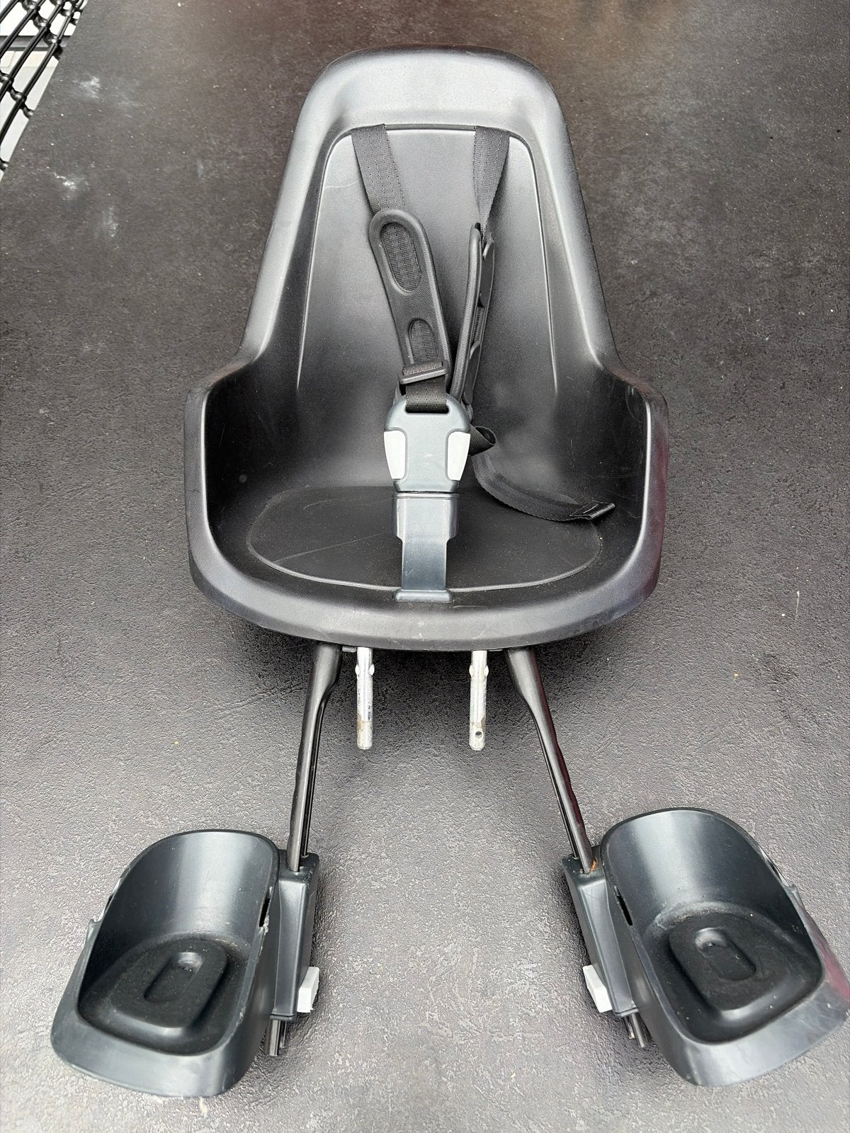 Bobike fietsstoeltje (2 stuks - apart of samen), Ophalen, Gebruikt, Achterzitje, Voetsteuntjes