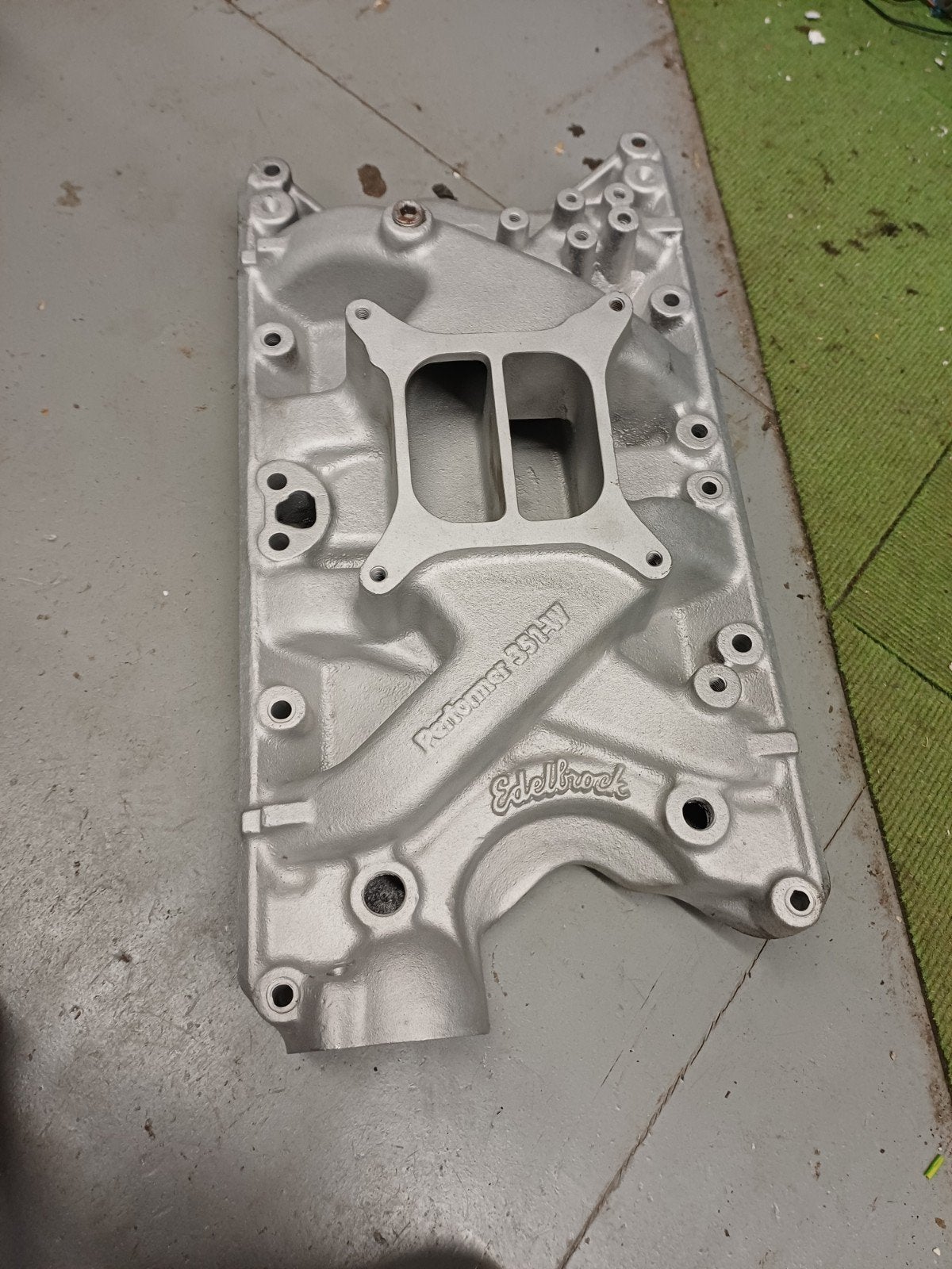 ford mustang f100 f250 351w v8 intake edelbrock performer, Ophalen of Verzenden, Gebruikt, Ford