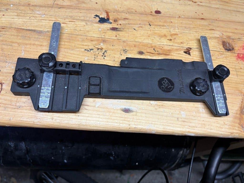 Makita 197005-0 Geleiderail adapter, Cirkelzaag, Ophalen of Verzenden, Zo goed als nieuw, Makita