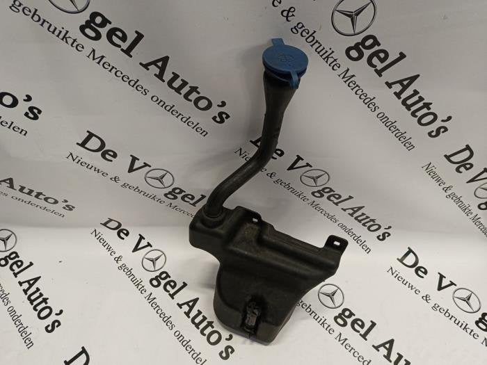 Ruitensproeiertank voor van een Mercedes Vito, Auto-onderdelen, Ruiten en Toebehoren, Gebruikt, -, Ophalen of Verzenden, -
