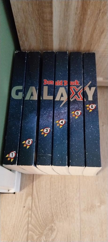 Donald duck galaxy deel 1 t/m 6, Boeken, Stripboeken, Meerdere stripboeken, Ophalen, Gelezen, Disney
