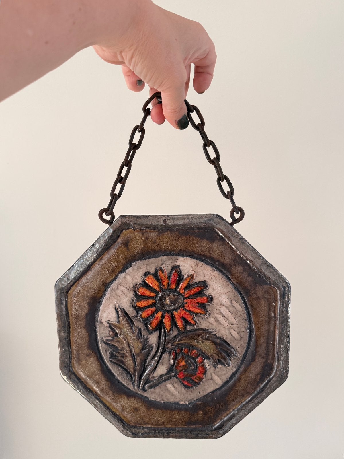 Vintage keramisch wandobject – jaren 60/70 – bloemreliëf, Ophalen of Verzenden