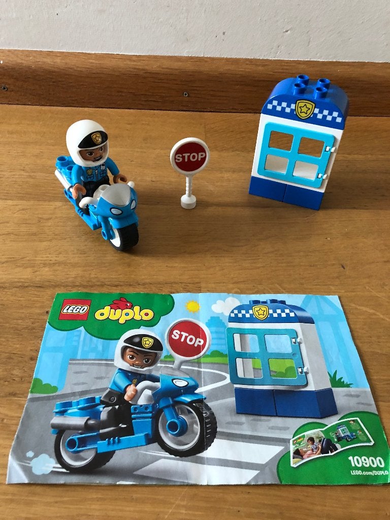 Duplo politiemotor 10900, Kinderen en Baby's, Speelgoed | Duplo en Lego, Ophalen, Overige thema's, Zo goed als nieuw, Compleet