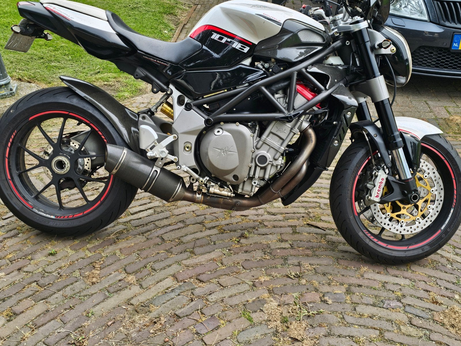 MV Agusta Brutale 1078RR - Krachtige Naked Bike, Sportuitlaat, Occasion, 4 cilinders, Motorrijbewijs A