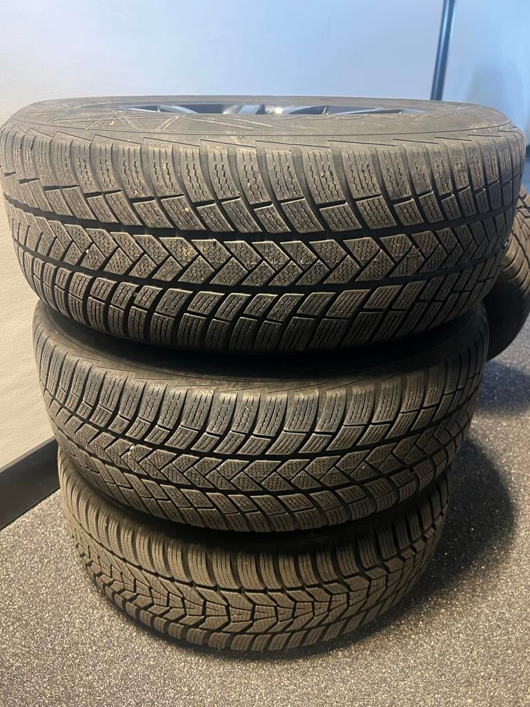 Range Rover Discovery 18 inch winterset, Auto-onderdelen, Banden en Velgen, Ophalen, 18 inch, Gebruikt, .