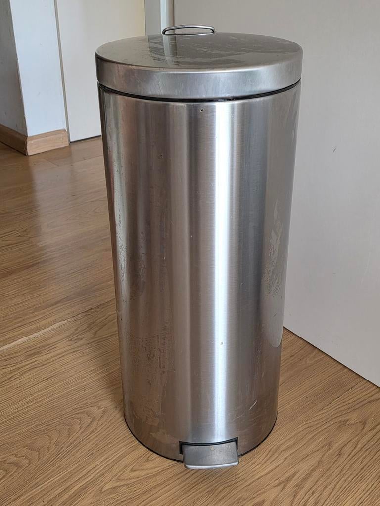 Brabantia pedaal emmer, 60 liter., 40 liter of meer, Ophalen of Verzenden, Rvs, 50 tot 75 cm