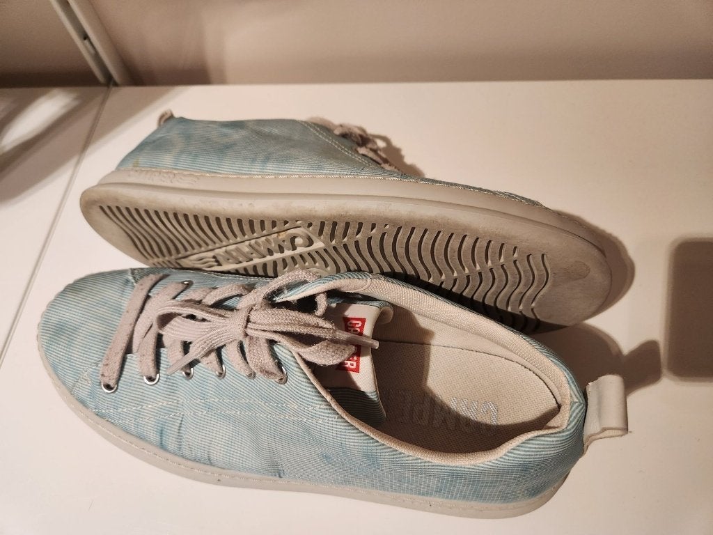 Camper canvas sneakers lichtblauw, maat 43, vrijwel nieuw, Blauw, Camper, Ophalen of Verzenden, Sneakers of Gympen