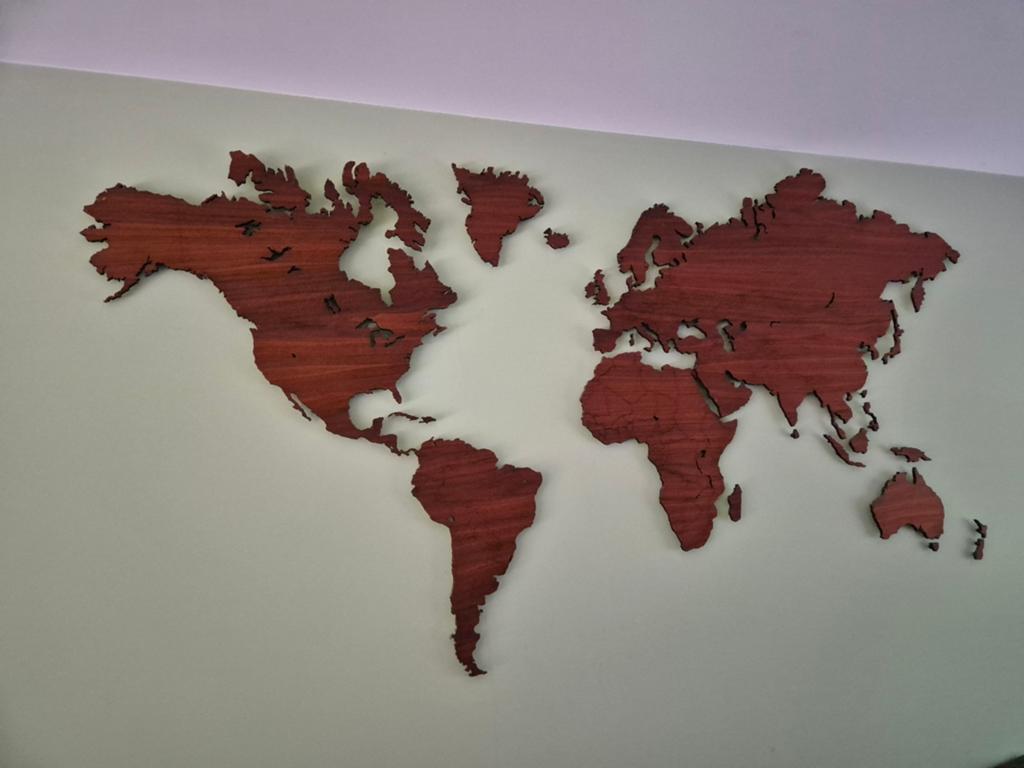 Wereldkaart Notenhout groot, Antiek en Kunst, Ophalen
