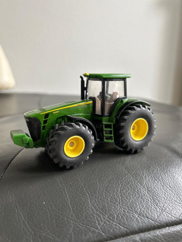 Siku trekker 1976, Hobby en Vrije tijd, Modelauto's | 1:50, Ophalen of Verzenden, Zo goed als nieuw, Bus of Vrachtwagen, SIKU